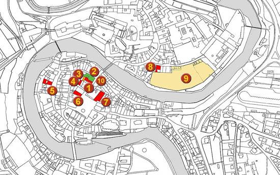 Karte des historischen Stadtkerns von Český Krumlov. Auf der Karte sind die Flächen, auf denen in den Jahren 1990-2000 die wichtigsten archäologischen Untersuchungen erfolgten, bearbeitet von Michal Ernée 2000. 